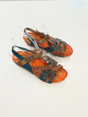 L`Artiste Livingstone-RM Leather Embossed Strappy Wedge Sandal Size 37 or 6.5